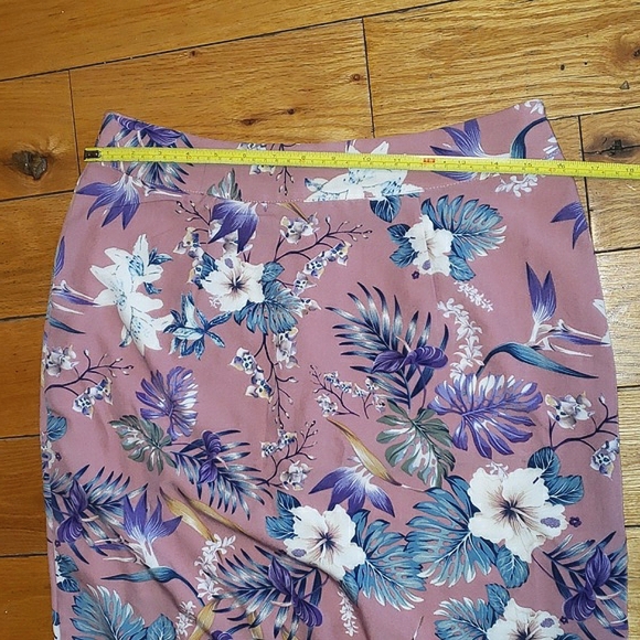 Skirt, top and vegan leather jacket combo - Picture 6 of 16